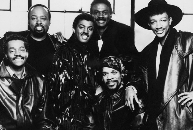 Dionne Warwick and Kool & the Gang Inducted Into Rock & Roll Hall of Fame