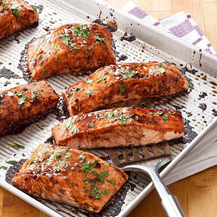 Baked Honey Balsamic Salmon: A Delicious Meal in 30 Minutes