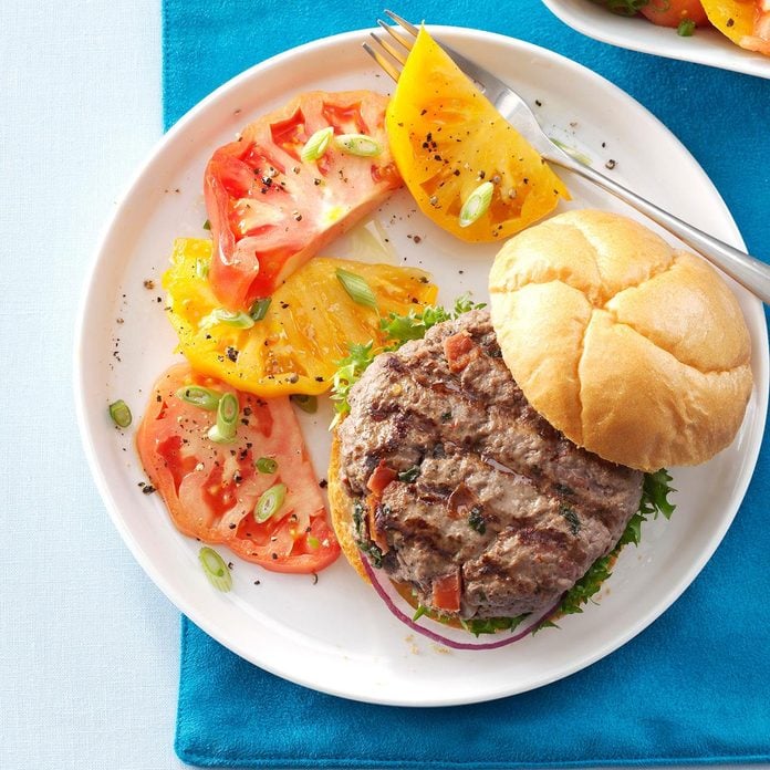 Spicy Cajun Salsa Burgers: A Quick and Flavorful Recipe for Your Next BBQ