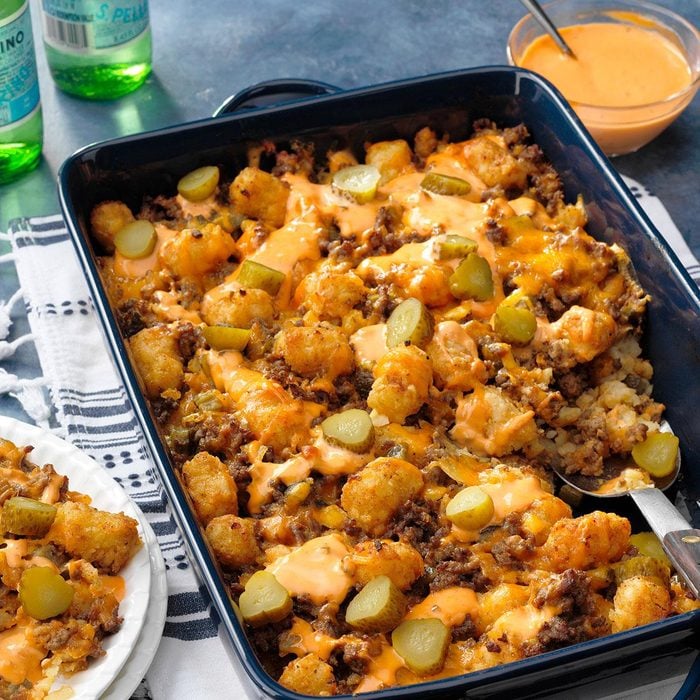 Cheeseburger Tater Tot Casserole: A Delicious and Easy-to-Make Dish for a Crowd